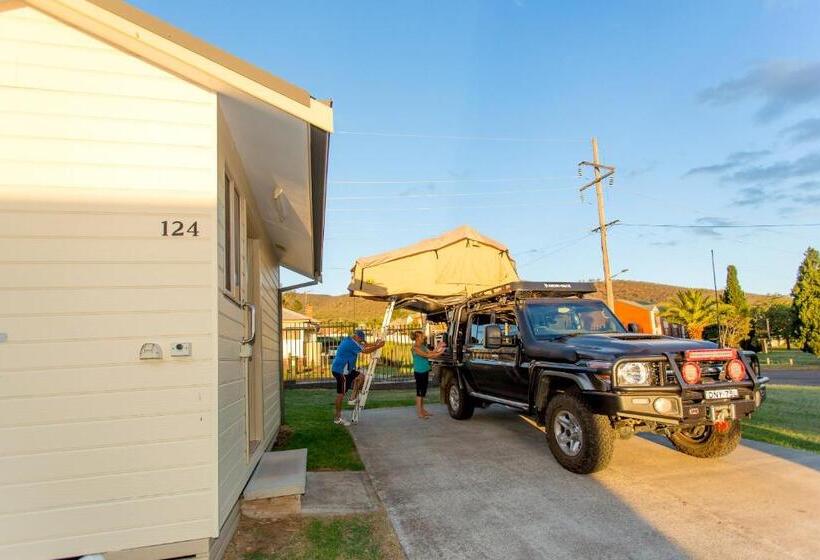 پانسیون Paradise Tourist Park