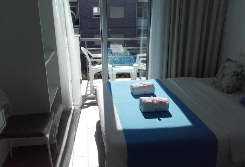 بنسيون Residencial Tropicália Al