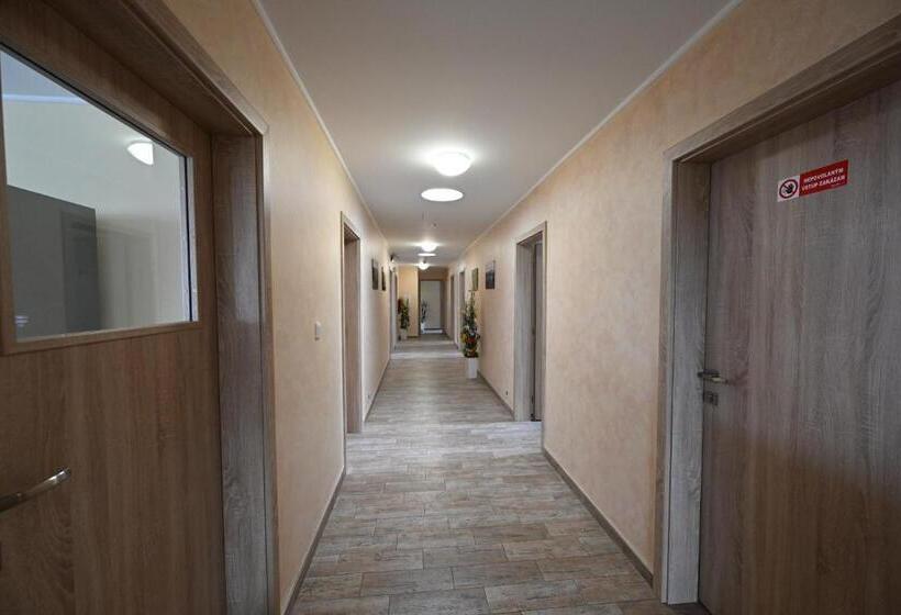 פנסיון Rodinne Vinarstvi Spevak