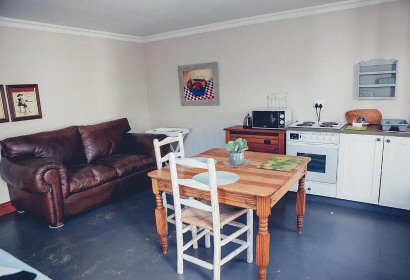 ペンション Station House Simondium