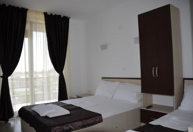 بنسيون Vila Cosmin