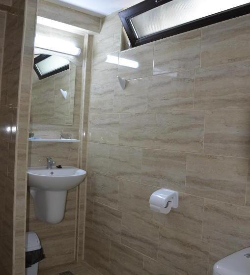 بنسيون Vila Cosmin