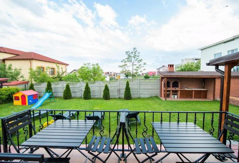 Пансион Elina