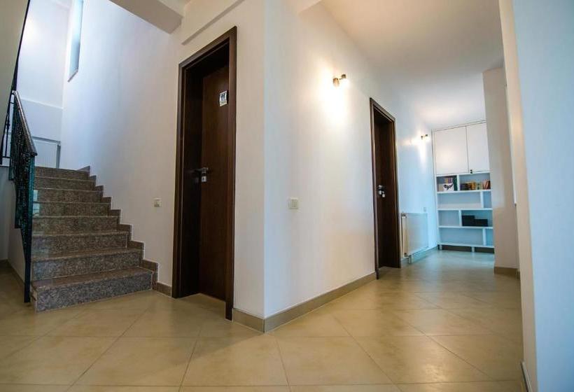 Пансион Elina