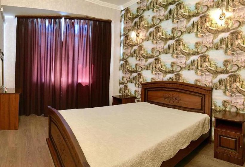 پانسیون Zentralny Guest House