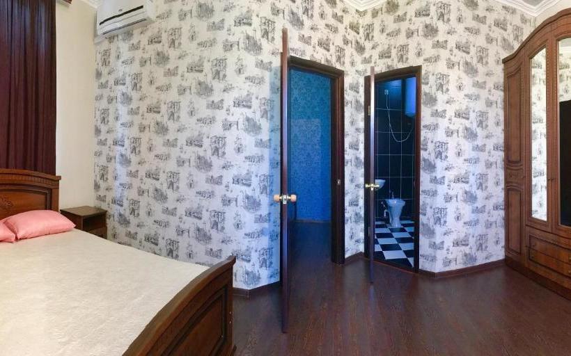 پانسیون Zentralny Guest House