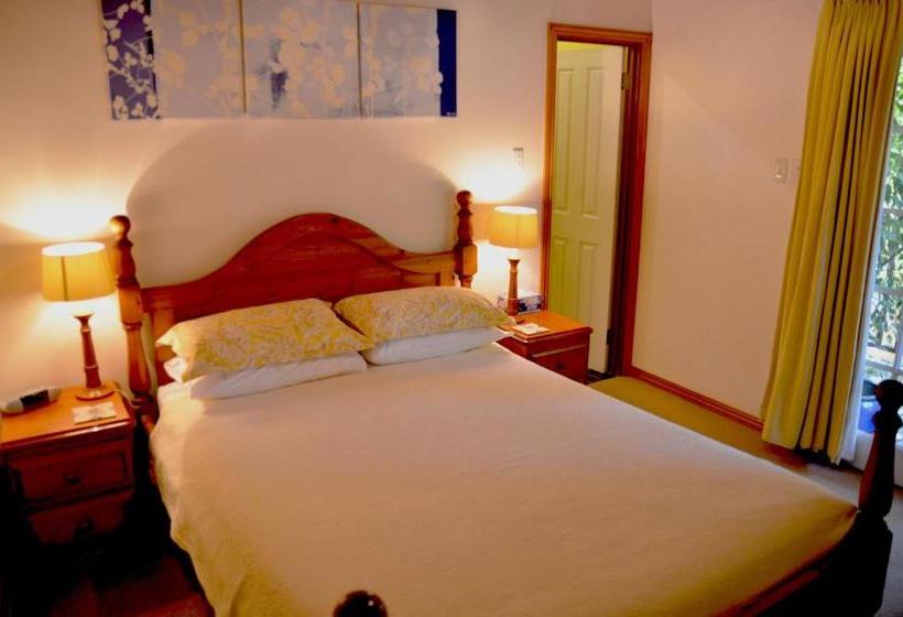 Rosemoore Bed & Breakfast