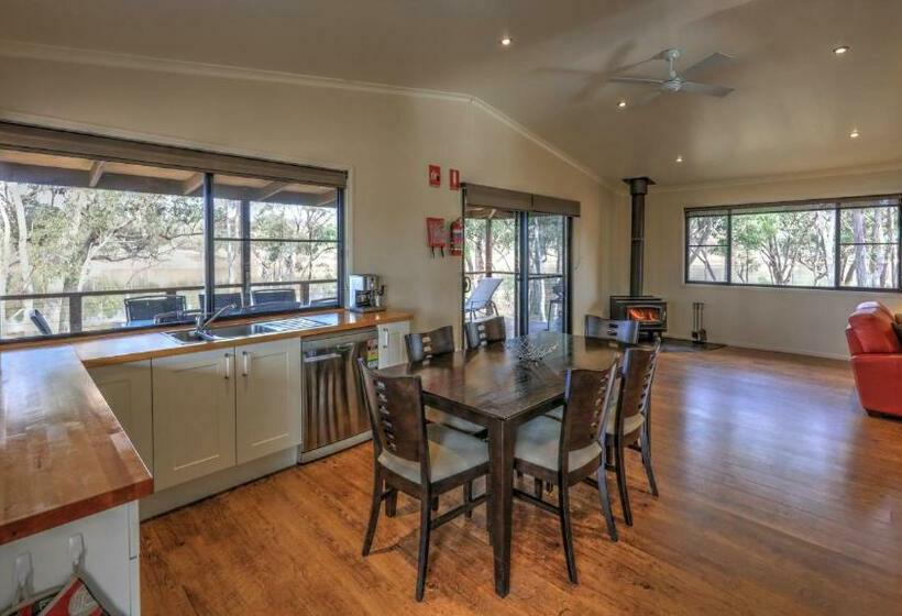 Sommerville Valley Tourist Park & Resort