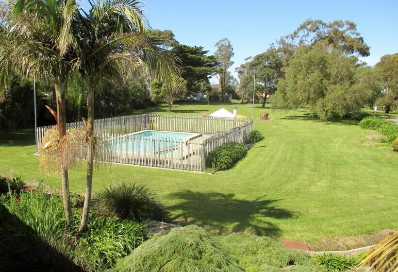 Tarra Motel