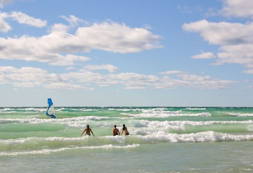 The Cottonwood Inn B&b