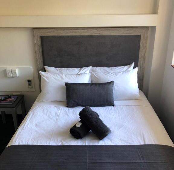 The Stuart Hotel Motel