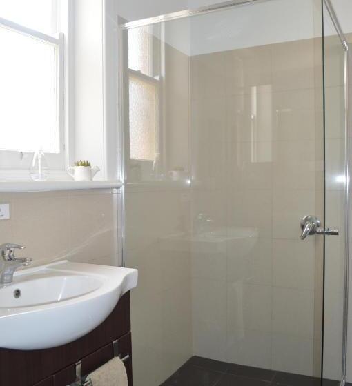 Two Cow Cottage Bed & Breakfast