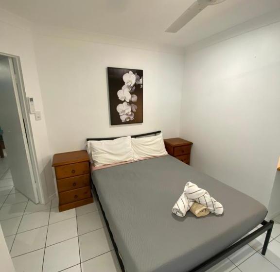 Hostel Cairns Beaches Flashpackers