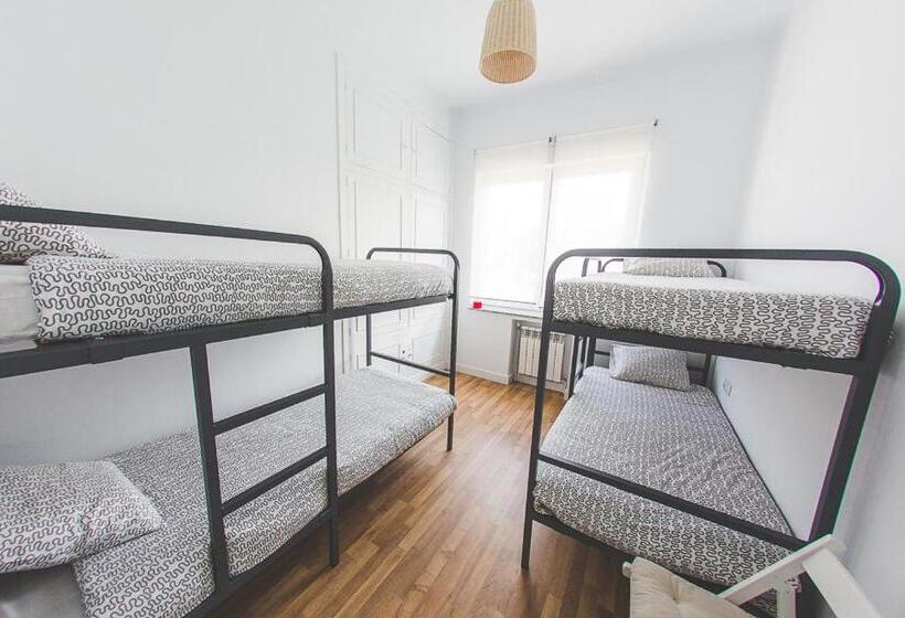 هاستل El Pez Escorpion