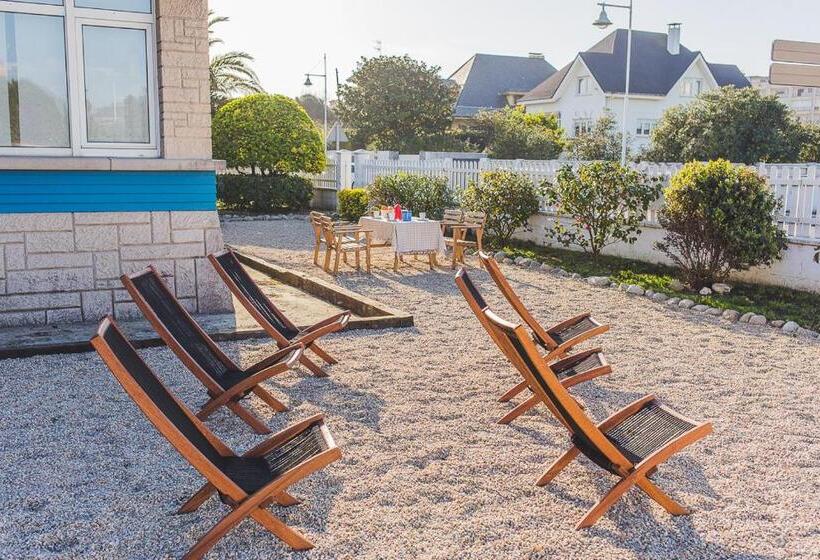 هاستل El Pez Escorpion