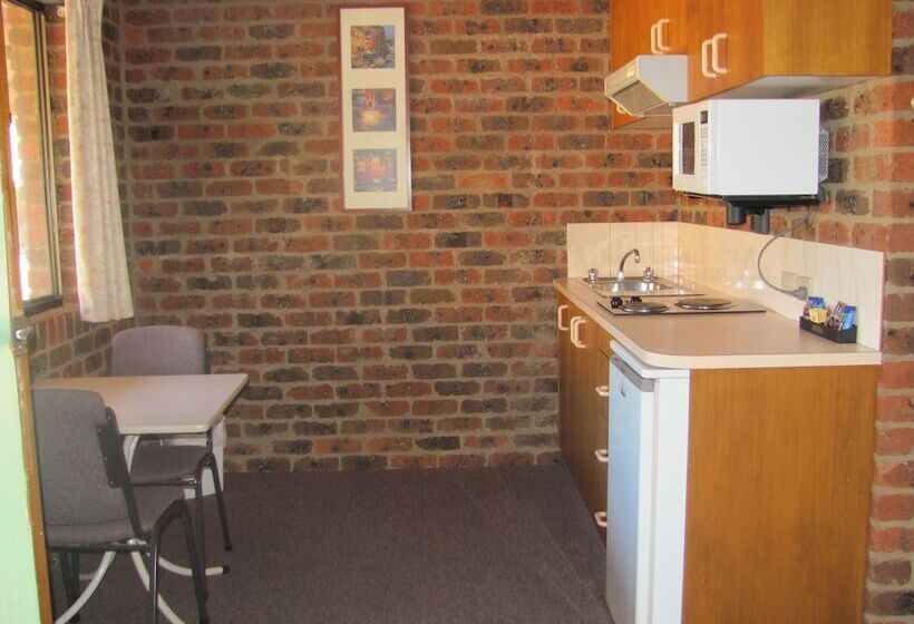 Barham Colonial Motel