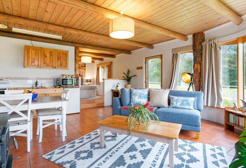 مبيت وإفطار Herons Rise Vineyard Accommodation