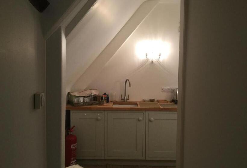 مبيت وإفطار Higher Melcombe Manor