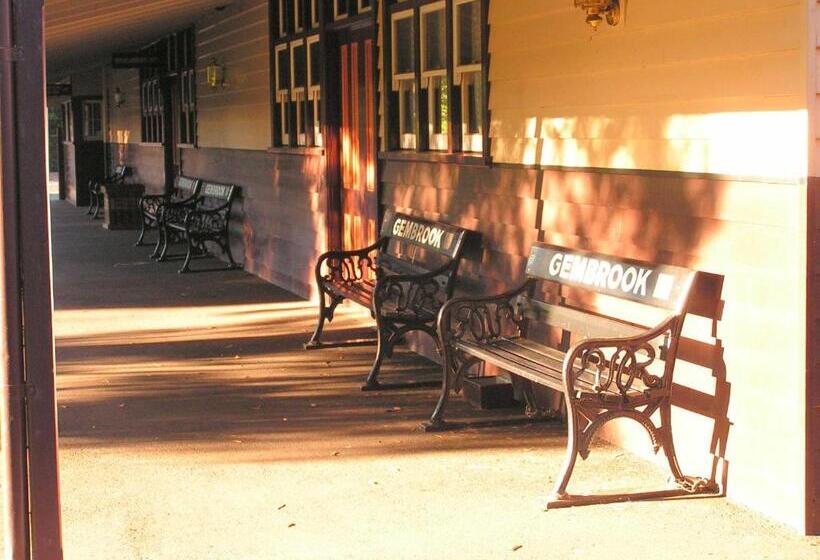 مبيت وإفطار Signal Box Short Stay