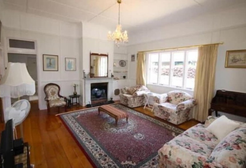 Glenellen Bed And Breakfast