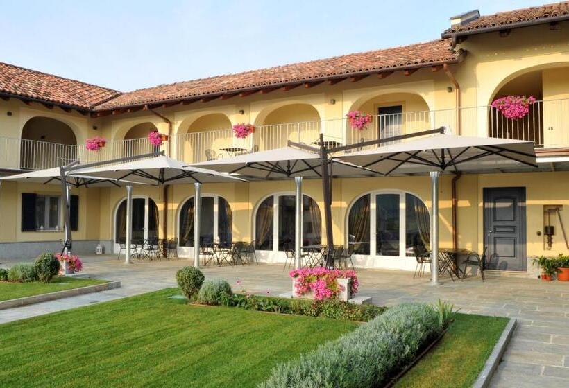 בית מלון כפרי Agriturismo Cascina Varìe