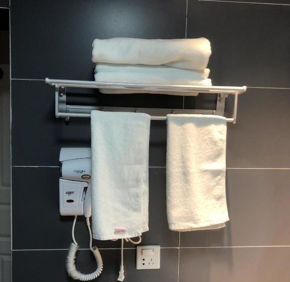 בית מלון כפרי Emeishan Jixiang