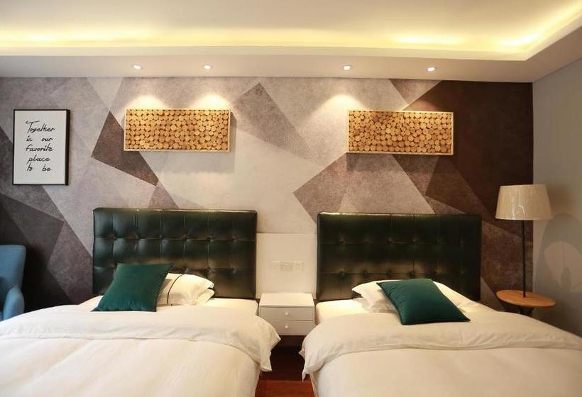 בית מלון כפרי Emeishan Jixiang