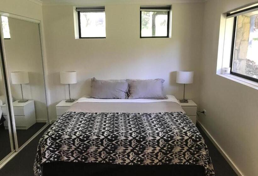 בית מלון כפרי House Of Ullr