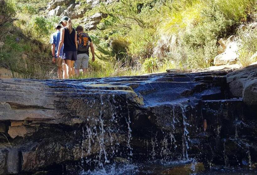 فندق Lowestoffe Country Lodge   Trout