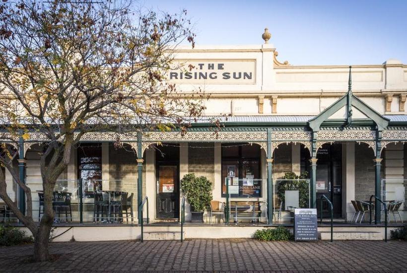 Отель The Rising Sun