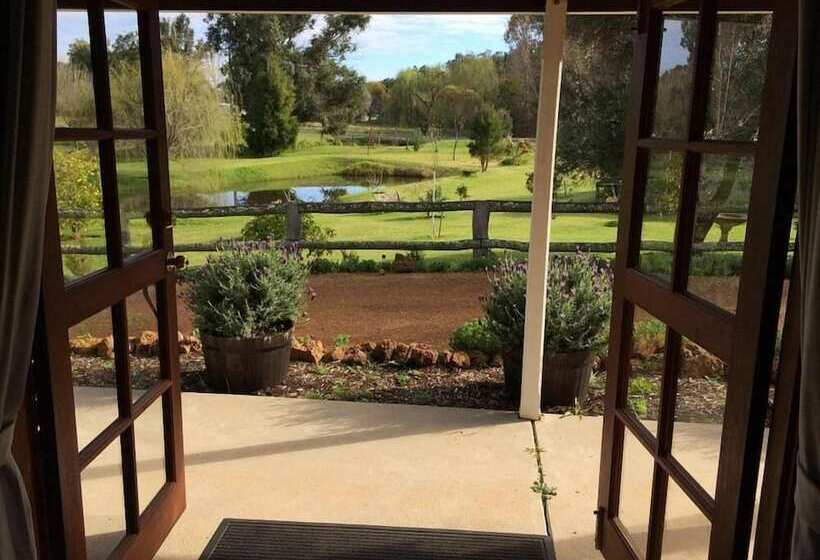 فندق على الطريق Blackwood Valley Suites