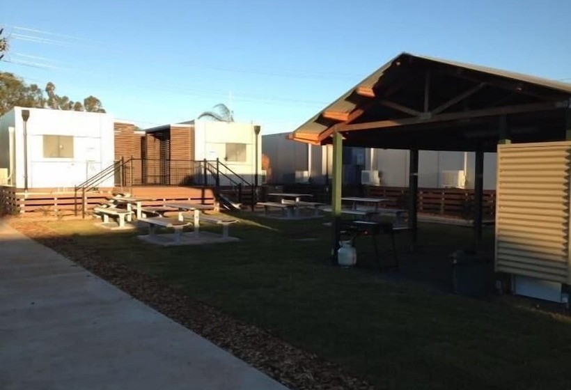 مُتل Roma Aussie Tourist Park