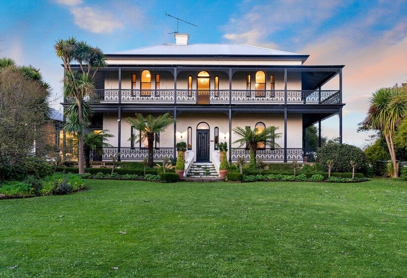 پانسیون Colhurst House