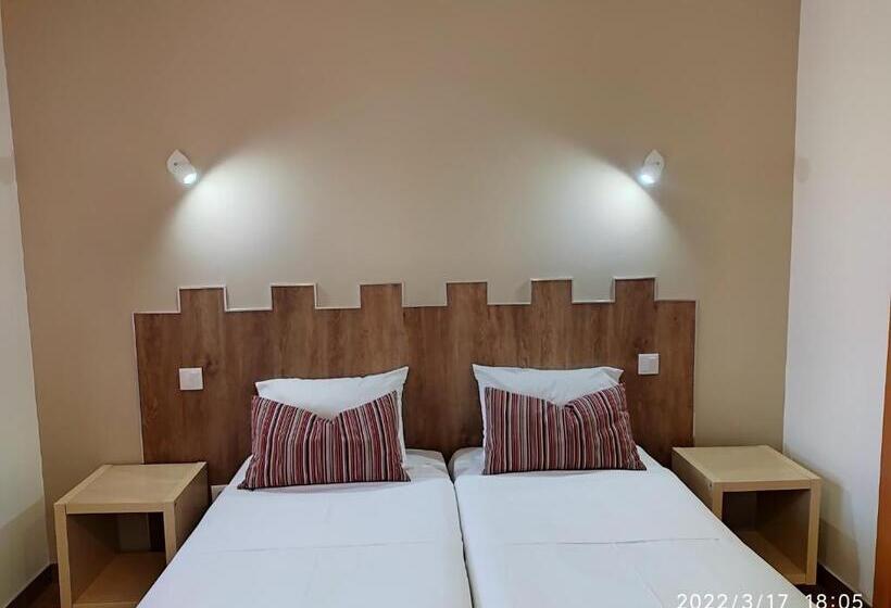 بنسيون Consolação Pedramar