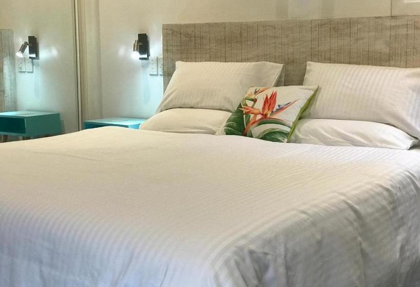 پانسیون Garasu Lodge