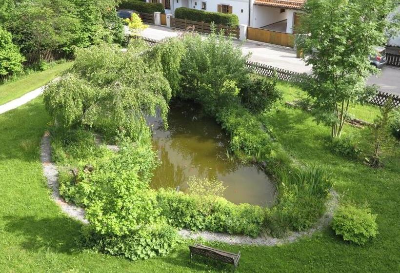 Пансион Gästehaus Am Kurpark