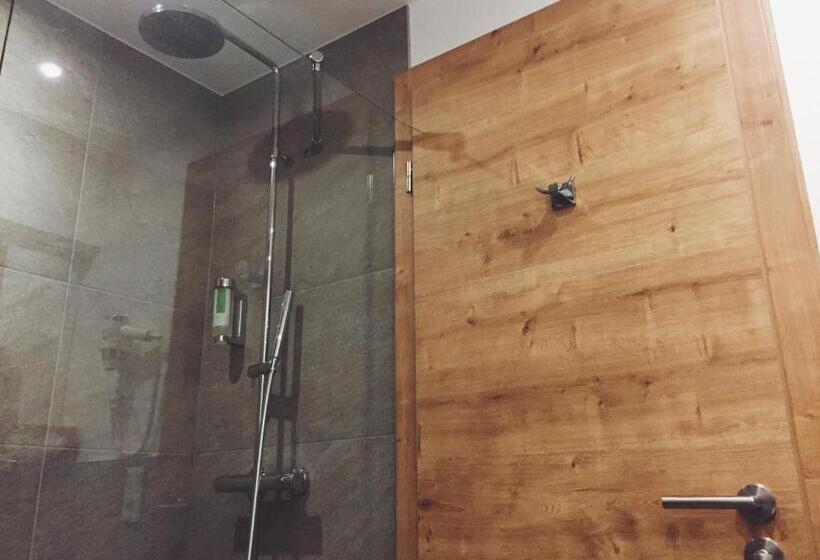 Пансион Gästehaus Am Kurpark