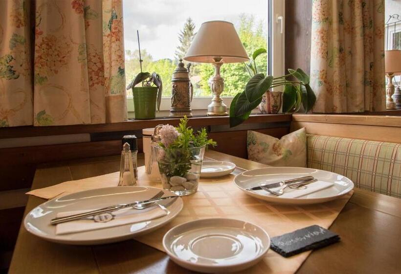 Пансион Gästehaus Am Kurpark