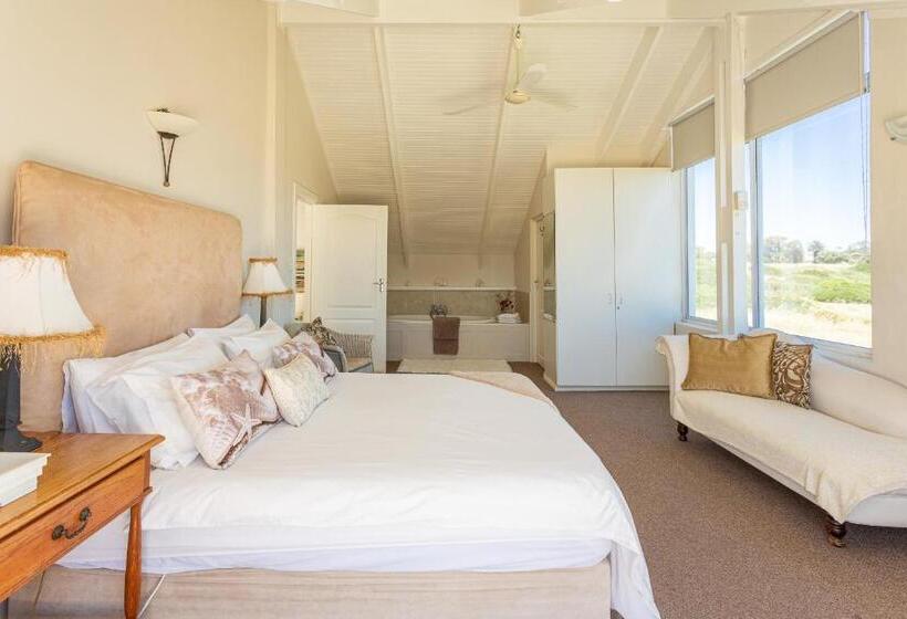 بنسيون Guinea Fowl House