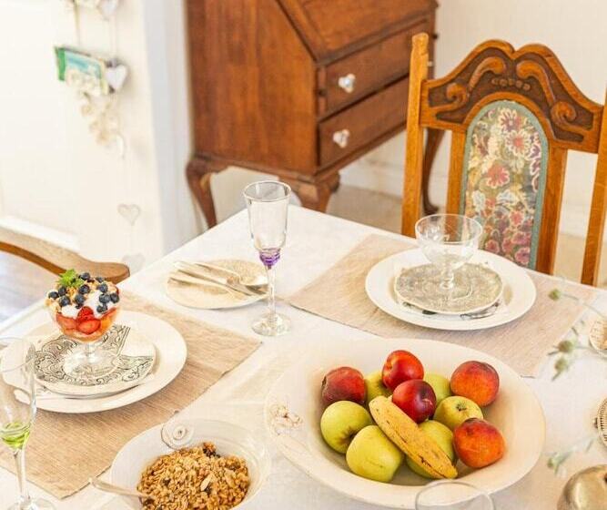 بنسيون Guinea Fowl House