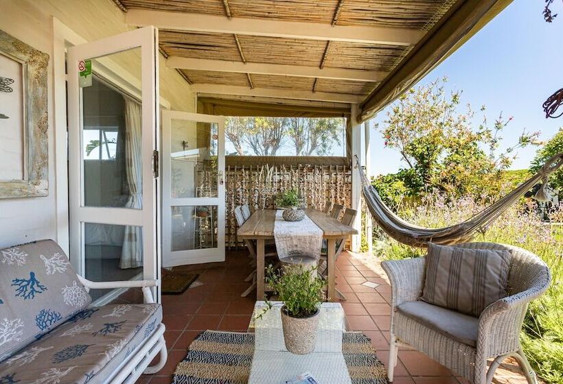 بنسيون Guinea Fowl House