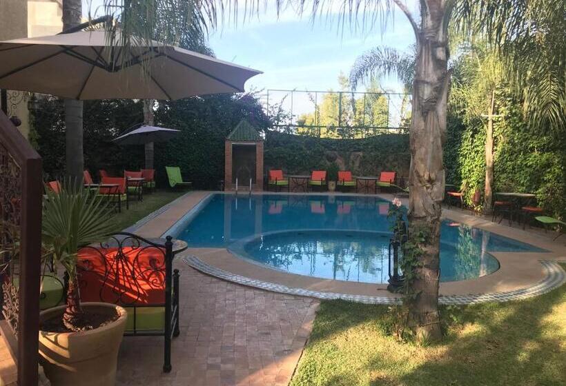 پانسیون Les Jardins De Ryad Bahia