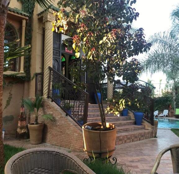 پانسیون Les Jardins De Ryad Bahia