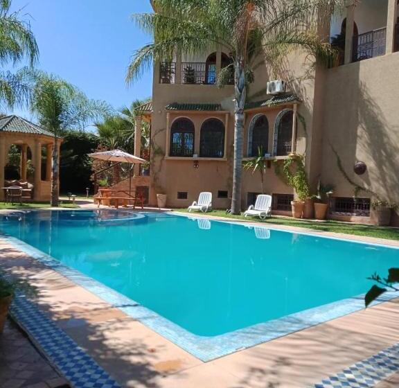 پانسیون Les Jardins De Ryad Bahia