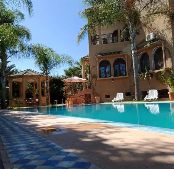 پانسیون Les Jardins De Ryad Bahia