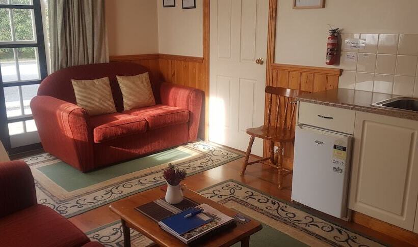 بنسيون Richmond Barracks