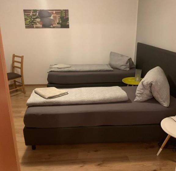 פנסיון Roccos Raum