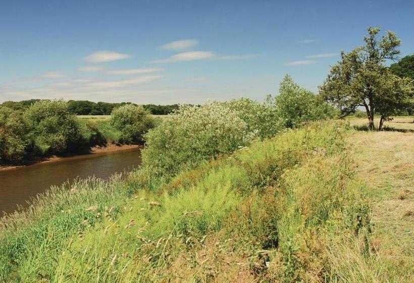 منتجع Home Farm