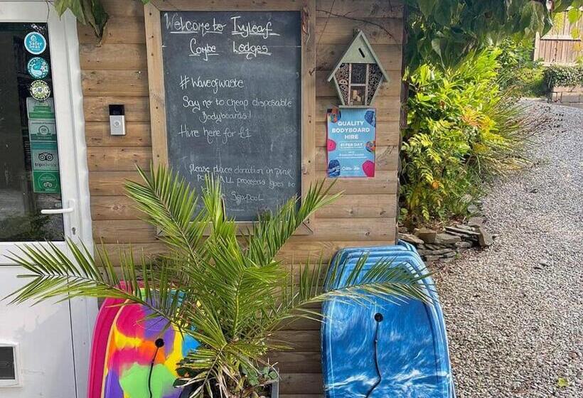 리조트 Ivyleaf Combe Lodges