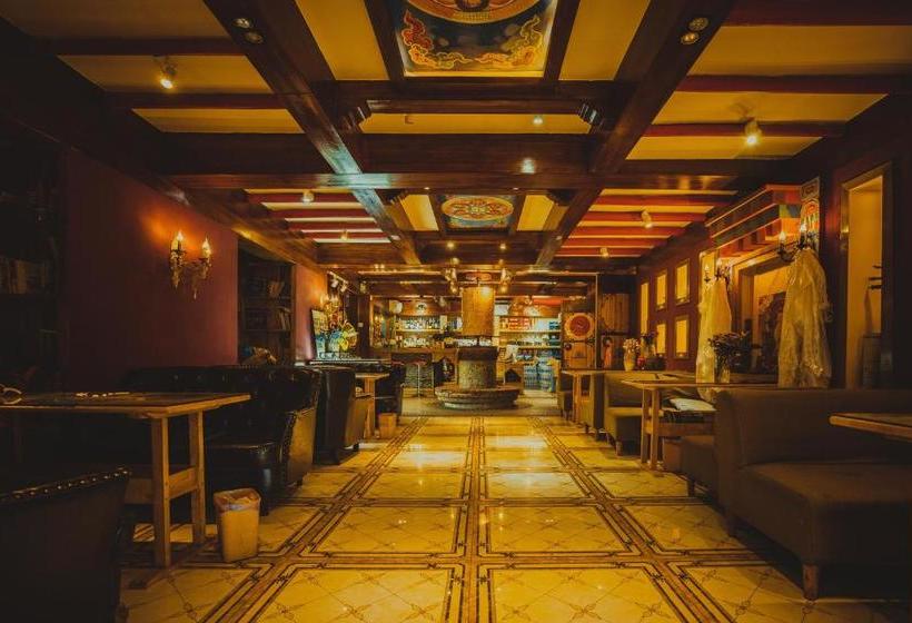 Ruo Chujian Youth Hostel